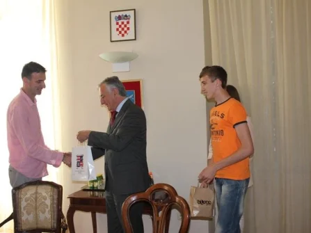 Opis slike