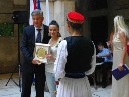 Opis slike