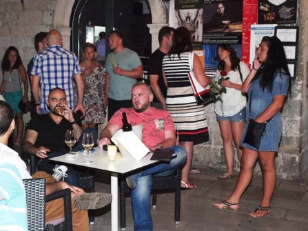 Opis slike