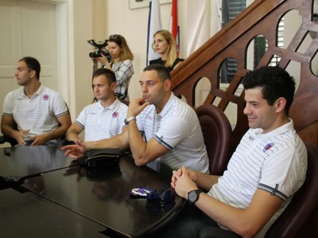 Opis slike