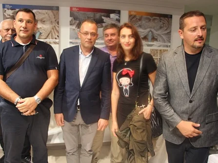 Opis slike