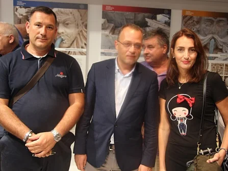 Opis slike