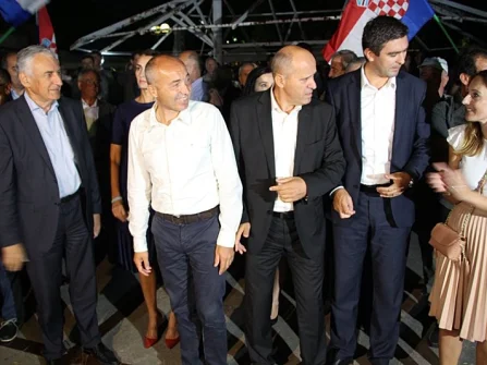 Opis slike