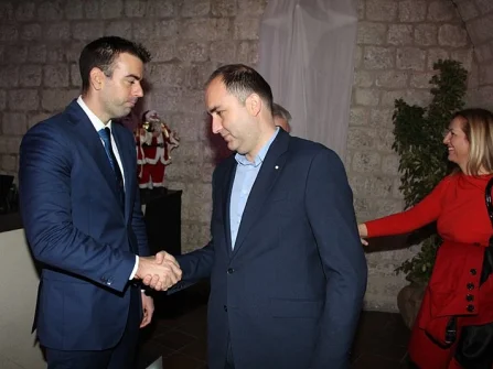 Opis slike