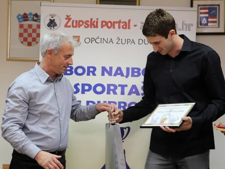 Opis slike