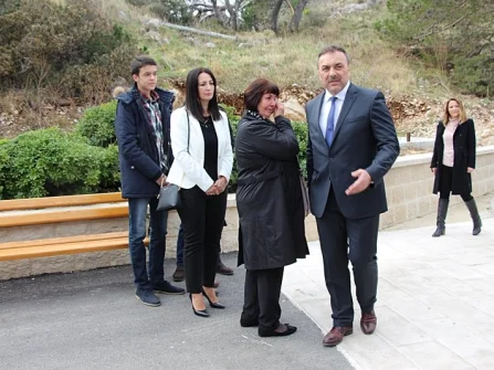 Opis slike