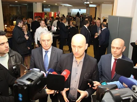 Opis slike