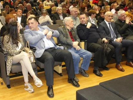 Opis slike