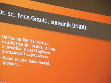 Opis slike