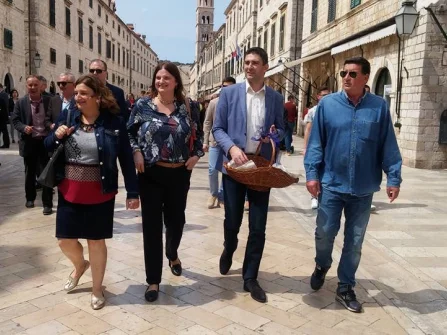 Opis slike