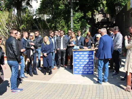 Opis slike