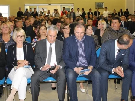 Opis slike