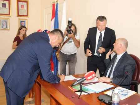 Opis slike