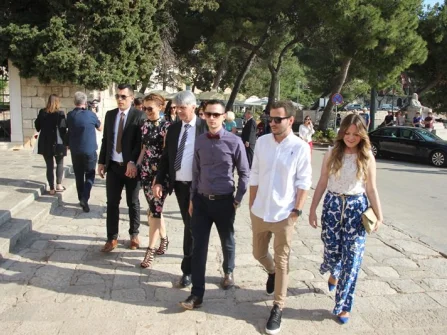 Opis slike