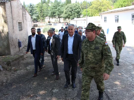 Opis slike