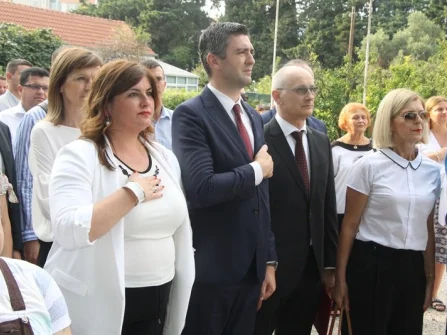 Opis slike