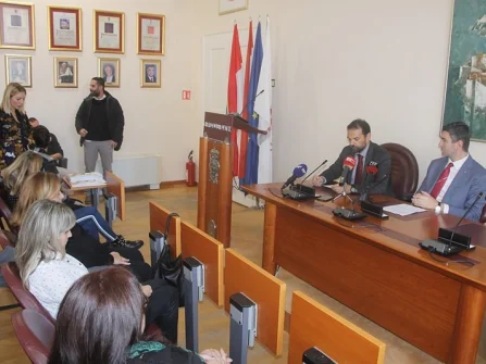 Opis slike