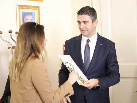 Opis slike
