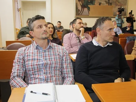 Opis slike