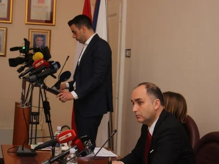 Opis slike