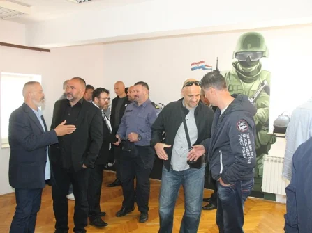 Opis slike