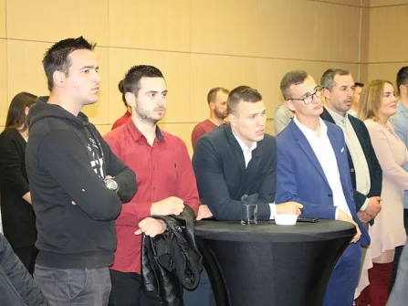 Opis slike