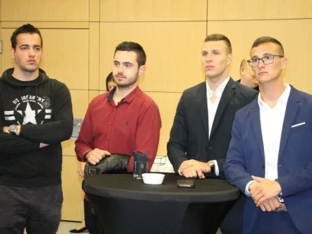 Opis slike