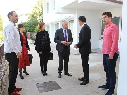 Opis slike