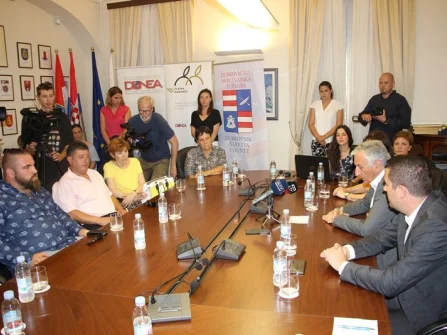 Opis slike