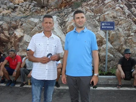 Opis slike