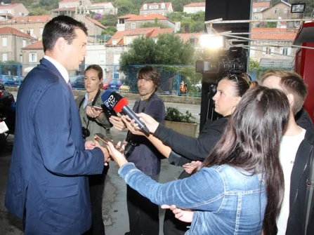 Opis slike
