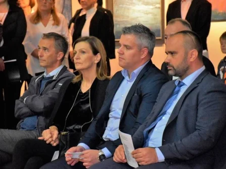 Opis slike