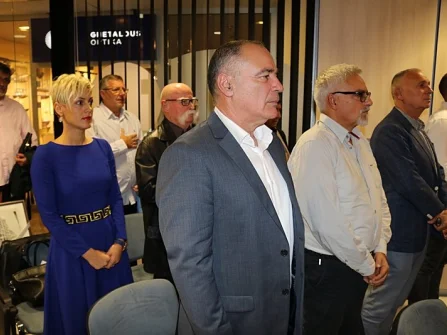 Opis slike