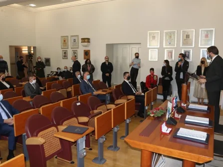 Opis slike