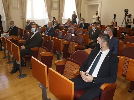 Opis slike