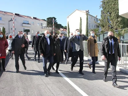 Opis slike