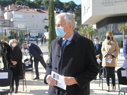 Opis slike