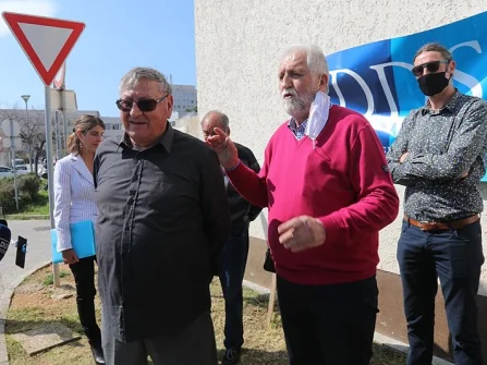 Opis slike