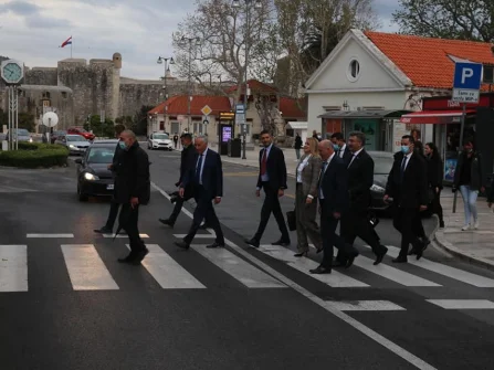 Opis slike