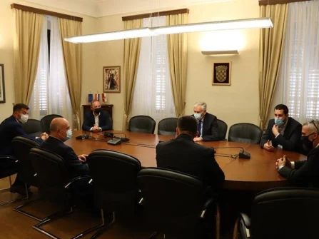 Opis slike
