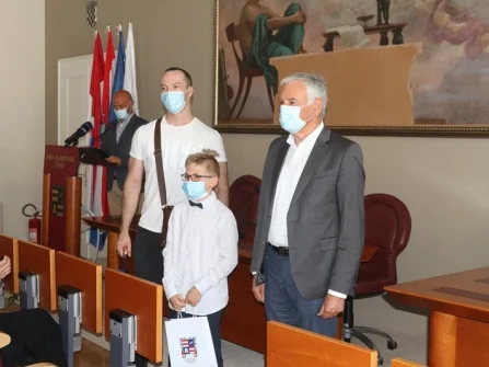 Opis slike