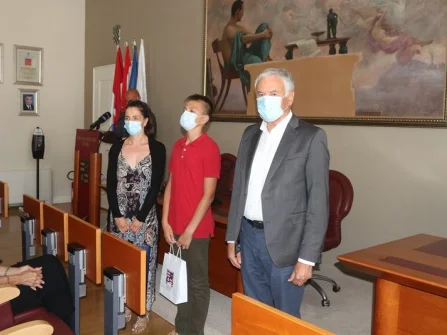 Opis slike