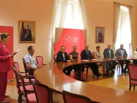 Opis slike