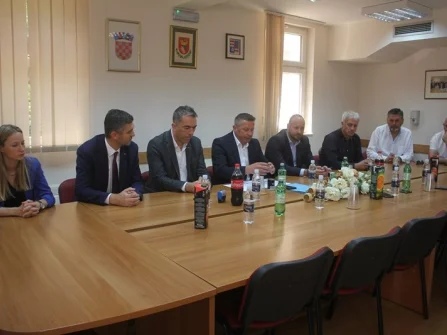 Opis slike