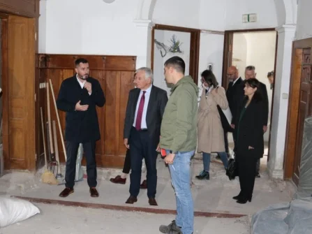 Opis slike
