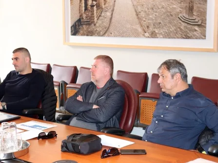 Opis slike