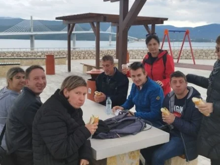 Opis slike