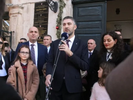 Opis slike