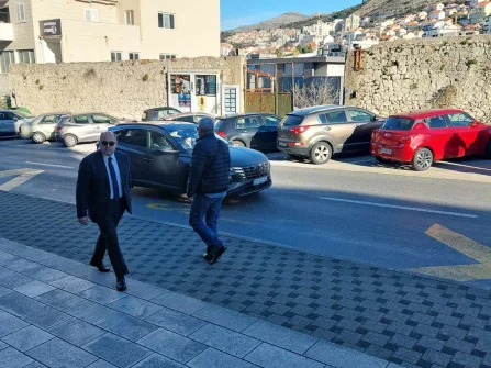 Opis slike