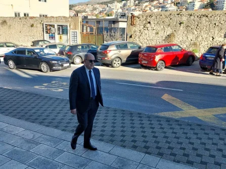 Opis slike
